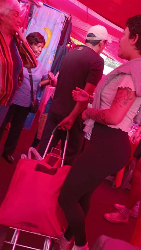 Milf Latina En Leggings Negros Spandex Leggings Yoga Pants Forum