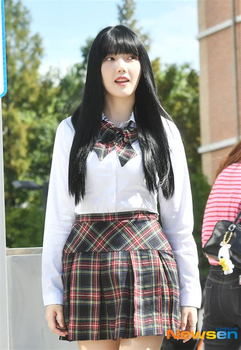 예린yerin 차원다른 표정 포토엔hd 손에 잡히는 뉴스 눈에 보이는 뉴스 뉴스엔