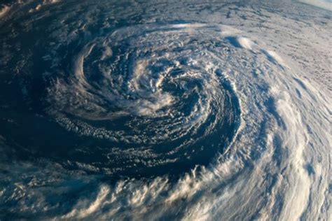 Formación de tormenta tropical en el Caribe podría llegar a EE UU