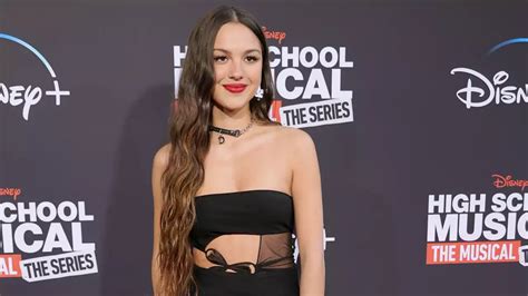 Chic List Dalla Passerella Al Red Carpet Olivia Rodrigo In Nensi