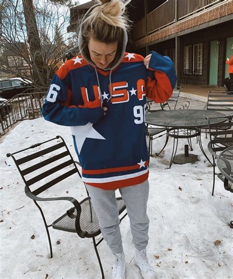 Pin By Cydney Richmond On Outfits Lesbian Outfits Tomboy Style Outfits Cool Outfits