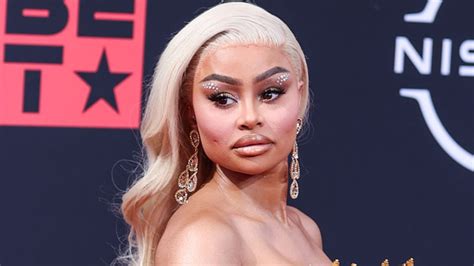 Blac Chyna Debuts With New Boyfriend Twin Hector As They Pack In New Ig Photos On Pda Us Today