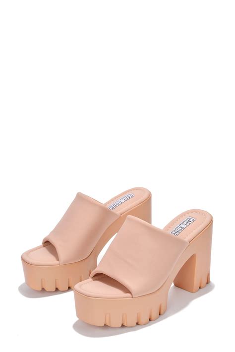 Cape Robbin Echoya Echoya Nude X Nude Shiekh