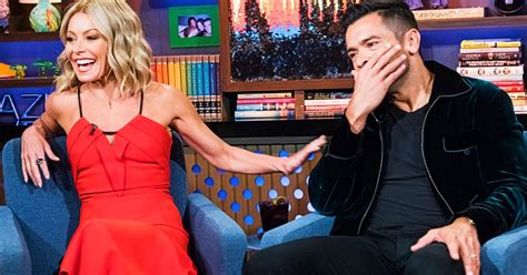 Kelly Ripa Tells Nsfw Story About Time She Passed Out After