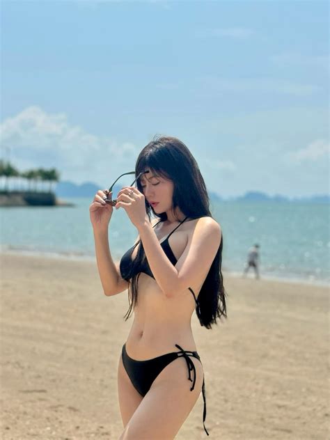Thanh H Ng Di N Bikini N Ng B Ng T O D Ng Nh Ng I M U