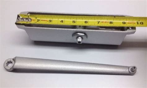 Heavy Commercial Door Closer Body, 9N50, R15839 504 Silver Aluminum ...