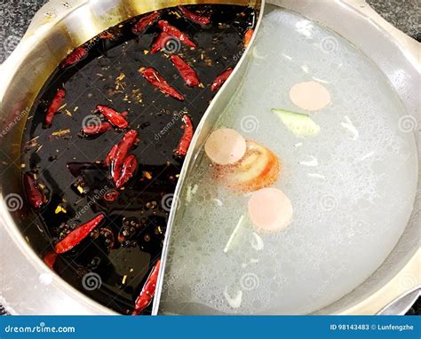 Sichuan Mandarin Duck Hot Pot Double Flavor Stock Image Image Of Asia Cook