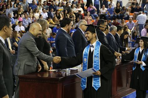 Juárez Es Deporte — Graduan De La Uacj Nuevos Profesionales De La