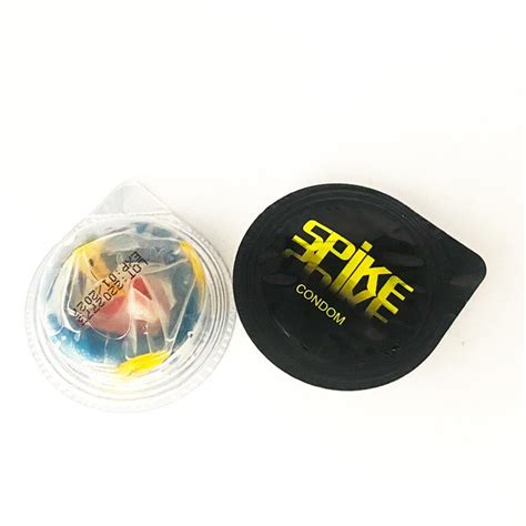 Nuevo Modelo de Tapón Anal de Goma de Color con Púas Extra Delgadas