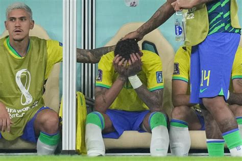 Neymar injury sours Brazil’s World Cup win over Serbia - The Athletic