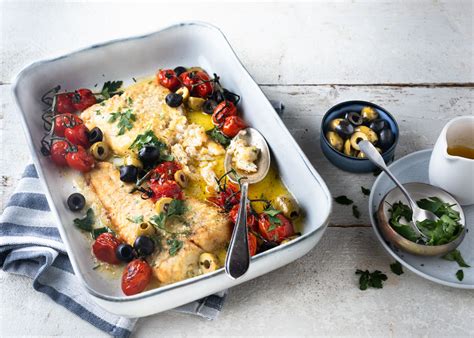 Kabeljauw Uit De Oven Griekse Stijl Met Zelfgemaakte Citroensaus