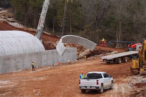 Kansas Expressway Extension Features BEBO Archway : CEG