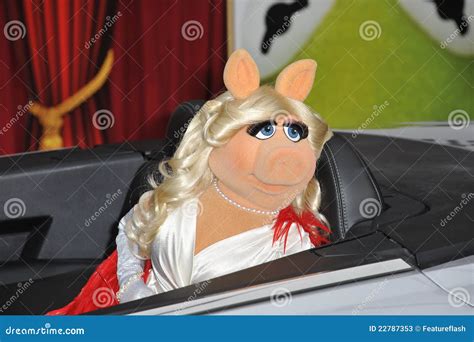 Miss Piggy, the Muppets editorial stock photo. Image of miss - 22787353