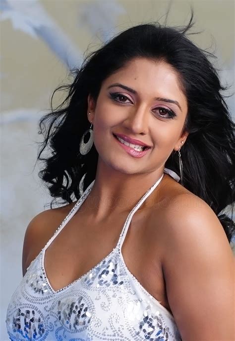 Vimala Raman Hot White Dress Stills Phototadka