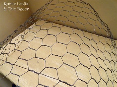 Diy Chicken Wire Basket Rustic Crafts And Diy