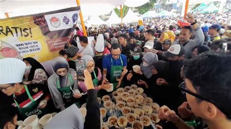 Bogor Breakfast Festival Di Alun Alun Kota Bogor Porsi Soto Mie