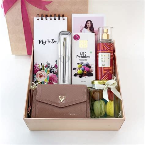 Shop The Best Womens Day Hampers Angroos