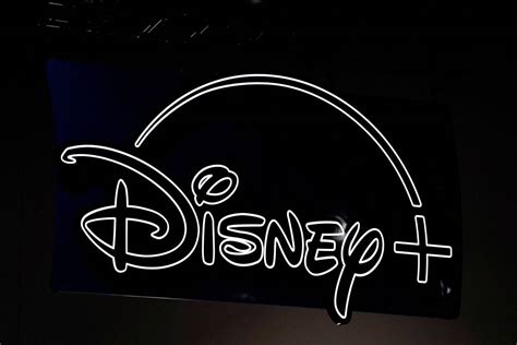 Disney Vai Demitir Funcion Rios E Planeja Cortar Us Bi Em