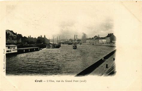 Lussac les Chateaux Les piles du pont de l ancien chateau à Lussac