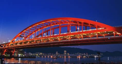 The Spectacular Looking Kobe Ohashi Kobe Bridge Connects The Mainland