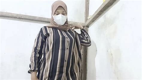 Viral Beautiful Teacher Is Masturbating Amateur Porn Feat Rania Xhamster