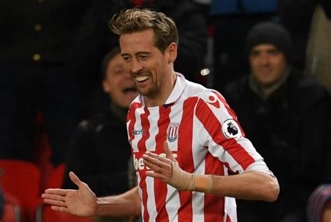 Who Is Peter Crouch Playing For Now? How Many Goals Did Peter Crouch ...