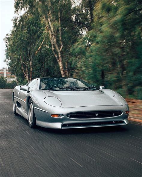 Jaguar Xj220 Wallpapers Wallpaper Cave