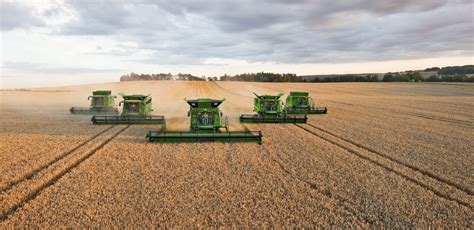 Image Gallery The Full Year Of Crop Farming In Photos