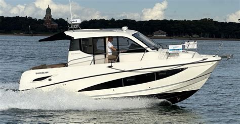 2016 Quicksilver 855 Activ Weekender Cruiser For Sale YachtWorld