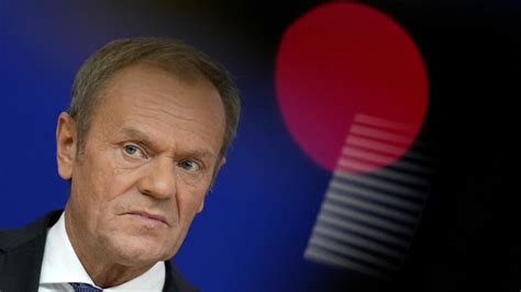 Bruxelles Donald Tusk Promet De Remettre La Pologne Au Centre De L Ue