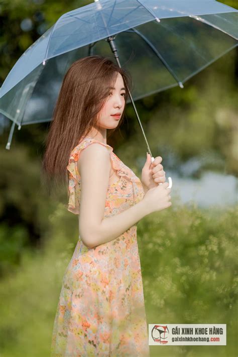 Hot girl 2k2 Trang Phạm gây sốc với vẻ nóng bỏng