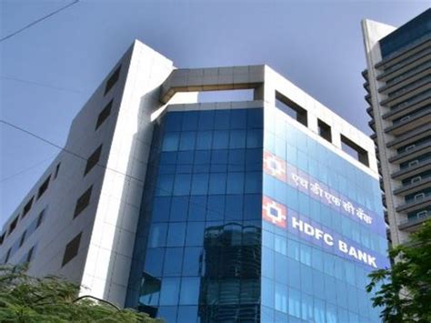 Hdfc Bank Q4 Profit Jumps 18 Pc To Rs 6 928 Cr Provisions Double To Rs