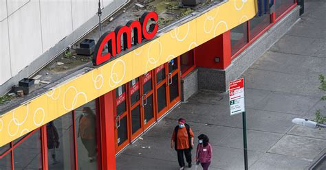 AMC Theatres to report massive loss, fears the worst for movie theaters ...
