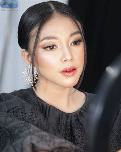 Anneth Delliecia Nude Pictures Photos Playboy Naked Topless Fappening