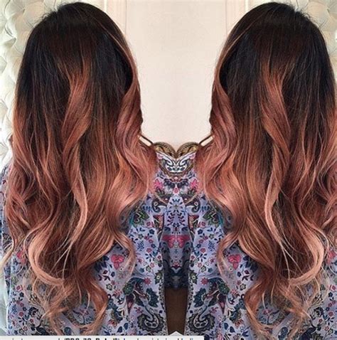 Tendência capilar Rose Gold Pausa para Feminices Hair color rose