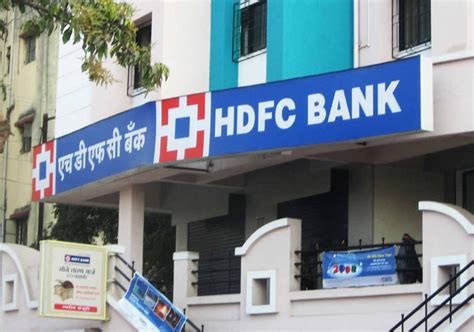 Hdfc Bank Cuts Lending Rate By Up To 090 Per Cent India Tv