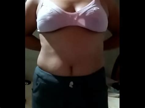 Se Desnuda Frente Ami XVIDEOS