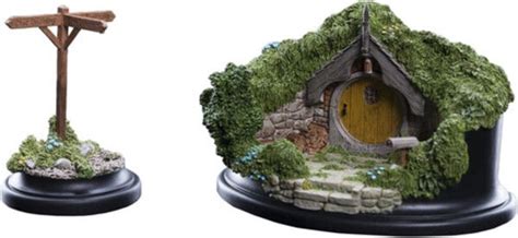 The Hobbit Diorama Hobbit Hole 5 Hill Lane 9 Cm Planet Fantasy