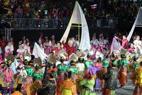 President Tony Tan And Mrs Mary Tan Arriving At Chingay