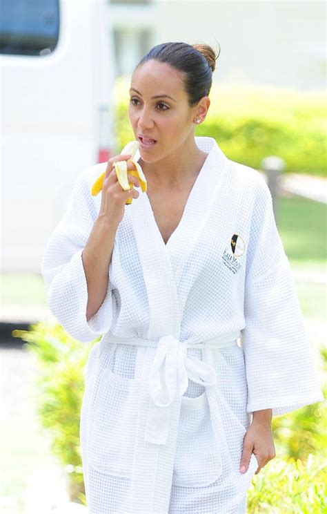 Spotlight Stealer Nude Melissa Gorga Preps For Sexy Photo Shoot In Jamaica With A Banana