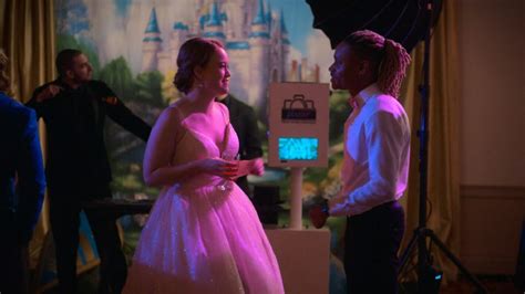 'Party Down' Sneak Peek: Lydia Wants Escapade to Have the Perfect Prom ...