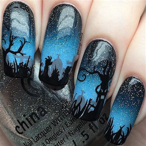 Pin By Kristin Ramsey On Holiday Nail Art Halloween Nail Designs