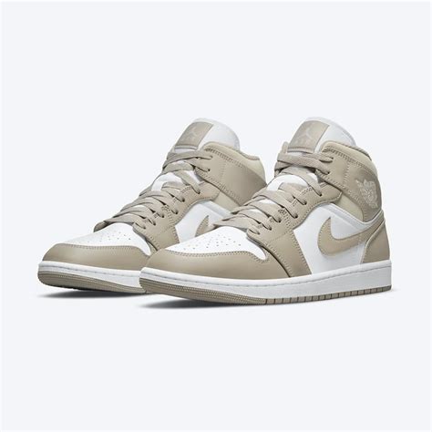 Air Jordan 1 Mid Linen College Grey 554724 082 Meetidea