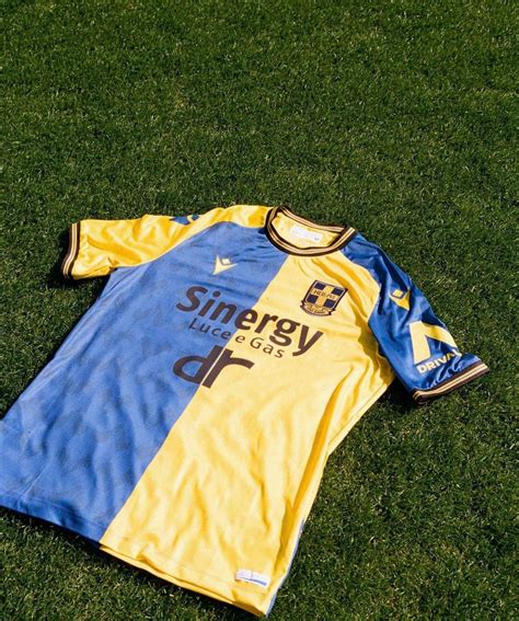 Hellas Verona 2022-23 Anniversary Kit