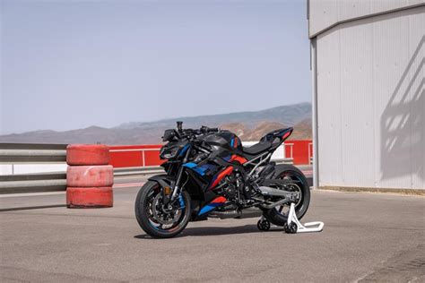 BMW Revamp Their S R And M R Naked Bike Range For