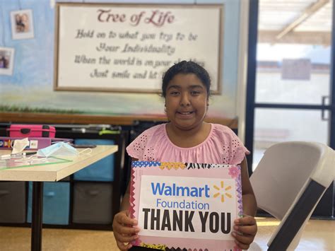 Walmart Provides The Youth Center With Grant