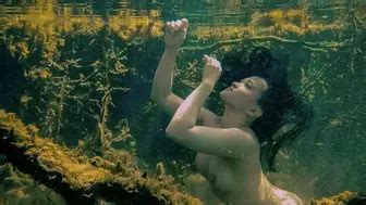 Free Underwater Modeling Porn Videos 1 PORNMEKA