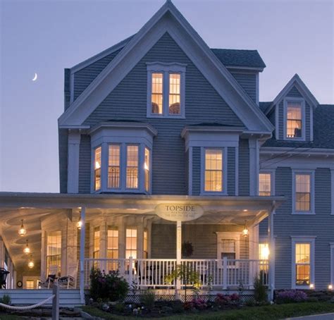 Topside Inn Historic Boothbay Harbor Bed and Breakfast Learn More