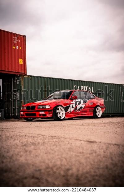 16 Bmw Paint Job Royalty-Free Images, Stock Photos & Pictures ...