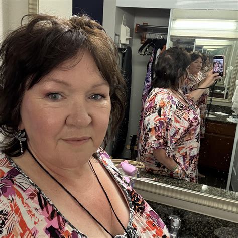 Helen - 𝗧𝗵𝗲 𝗤𝘂𝗶𝗲𝘁 𝗧𝗵𝗼𝘂𝗴𝗵𝘁 𝗬𝗼𝘂 𝗞𝗲𝗲𝗽 𝗣𝘂𝘀𝗵𝗶𝗻𝗴 𝗔𝘀𝗶𝗱𝗲... Have you ever felt